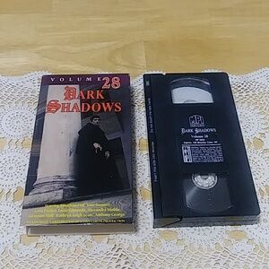 Dark Shadows Volume 28 VHS - Vampires, werewolves, horror, suspense